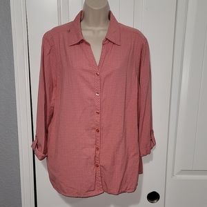Dress barn button down shirt.